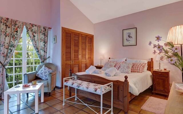 Villa Ladyville