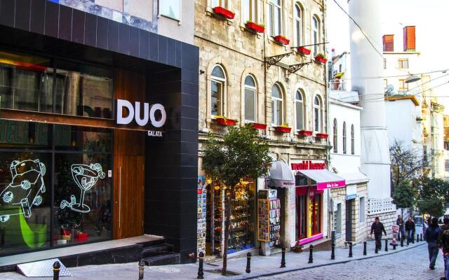 Duo Galata