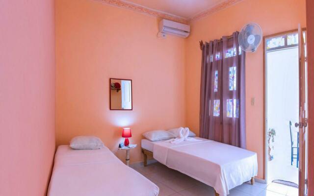 Hostal "D & G"