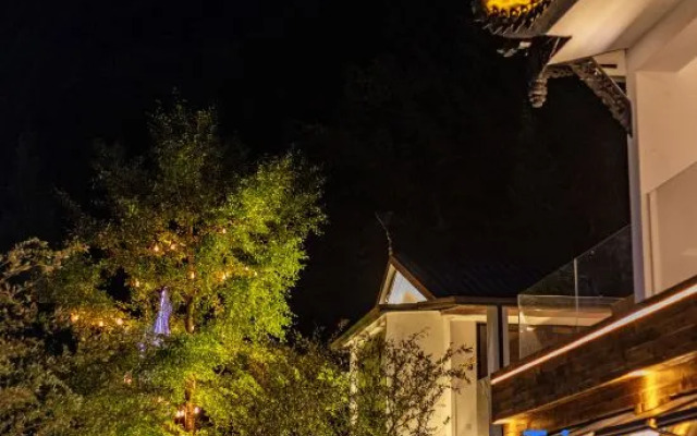Qingcheng Mountain Zixuan Mountain Land Designer Villa (Qingcheng Houshan Tai'an Ancient Town)