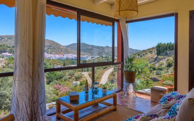 Villa Omairi Torrox by Ruralidays