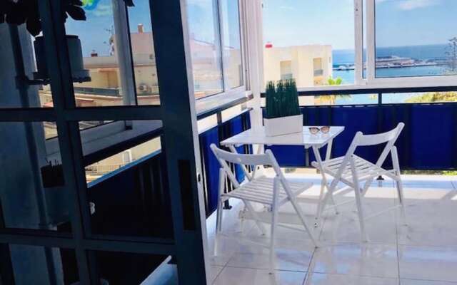 Apartamento Pronfondo Blue: Luz y Vista Mar