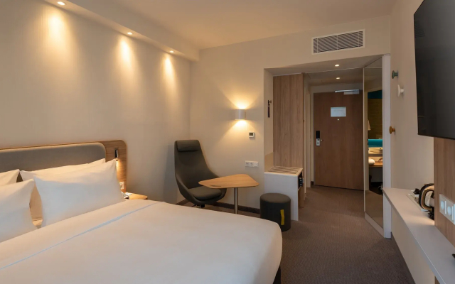 Holiday Inn Express Munich North by IHG