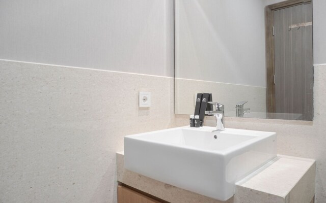 Exclusive 1Br Apartment With Study Room At Southgate Residence