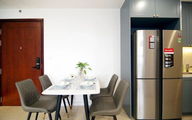 Luxury Apartment Dcapital Tran Duy Hung