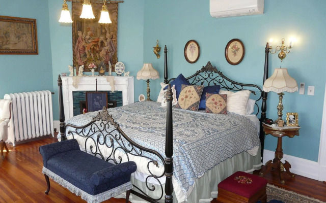 Berkeley House Bed and Breakfast
