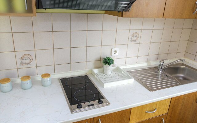 Pool Apartments Lucky Luke