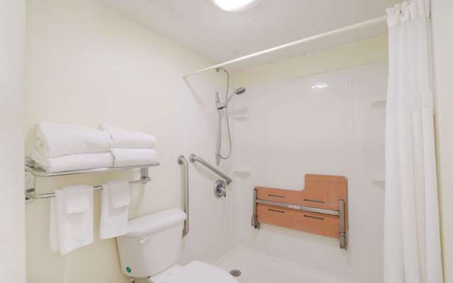 Quality Inn & Suites Conference Center Statesboro Historic District