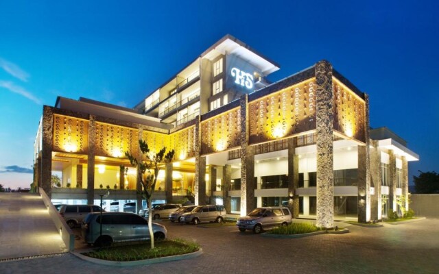 Santika Banyuwangi