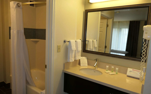Sonesta ES Suites Portland Vancouver 41st Street
