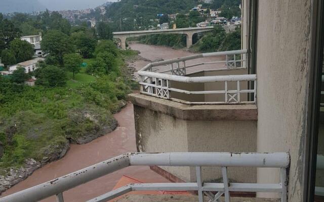 Sangam Hotel Muzaffarabad