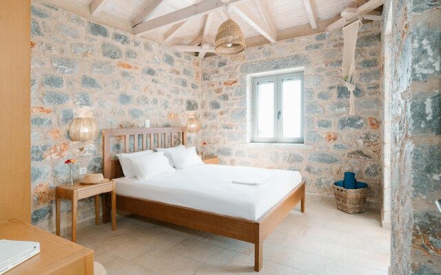 Villa Dioni Tria in Ditiki Mani