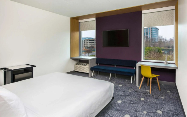 Aloft Charlotte Ballantyne