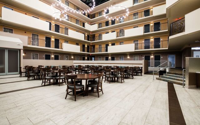 Embassy Suites by Hilton Memphis East Germantown Area