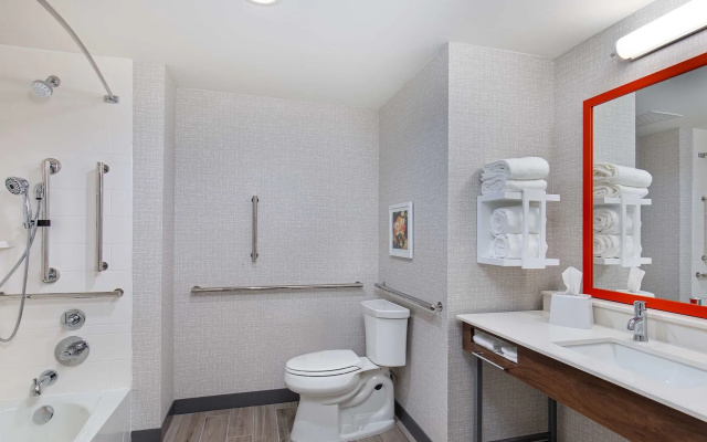 Hampton Inn Albertville
