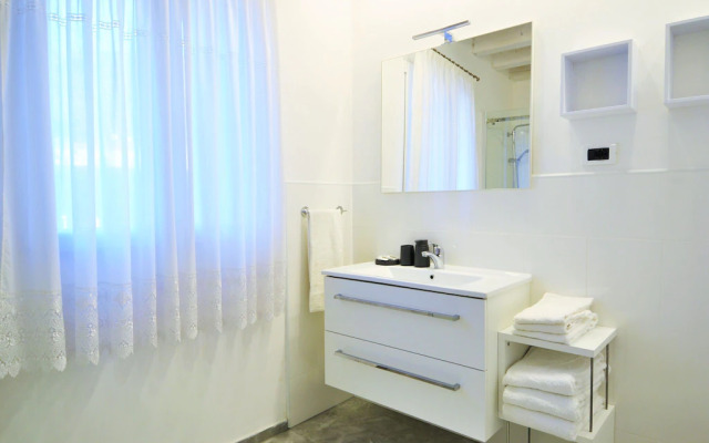 Stellar Apartment in Miane With Shared Swimming Pool