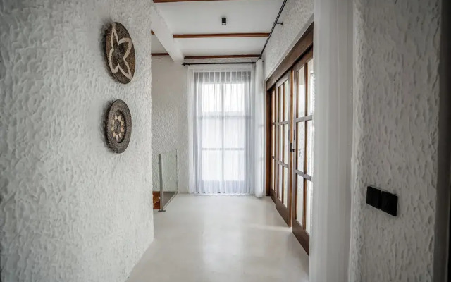 Tropical Tribe Villa by EVDEkimi Ubud - Longer Stay Extra Perks