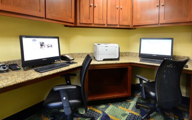 Hampton Inn & Suites Durham/North I-85