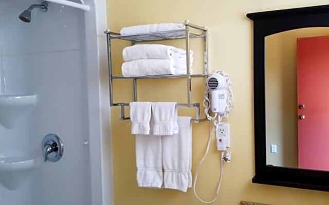 Clark's Sunny Isle Motel