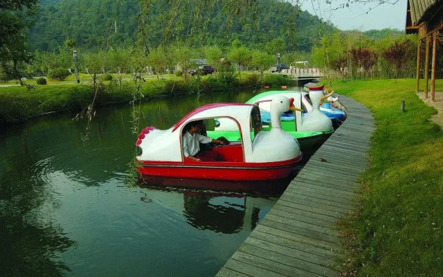 Yinfeng Holiday Resort of Xikou