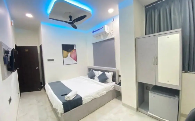 Hotel Sky City
