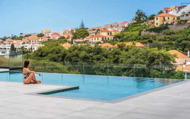 Funchal, With Pool - Uptown 13 Apartment