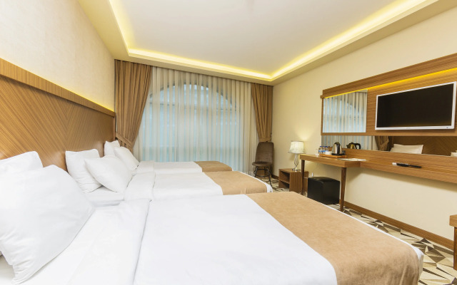 Atro Hotel