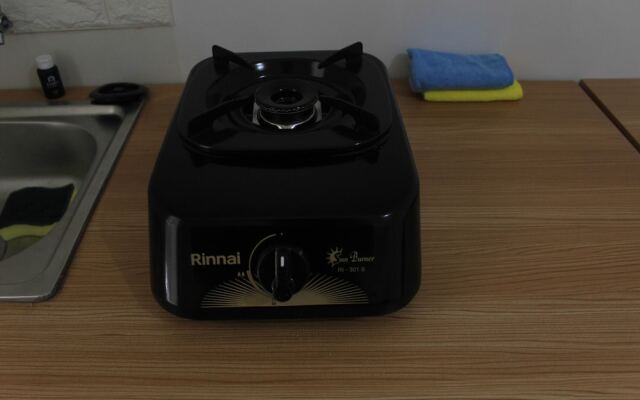 Beautiful and Comfy 1BR at Bassura City Apartment