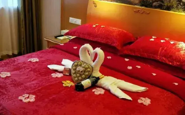 Vienna Hotel (Sihui Dawang Park)