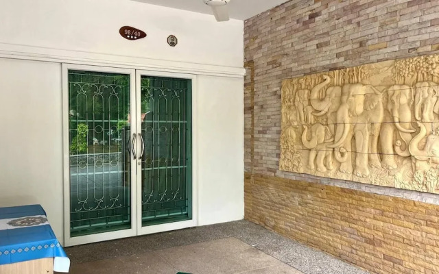 Valley 40 - 2 bdr Private Villa Near Phuket Town