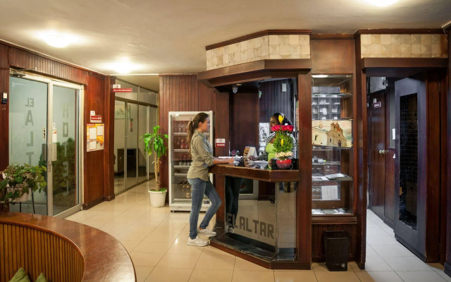 Hotel El Altar