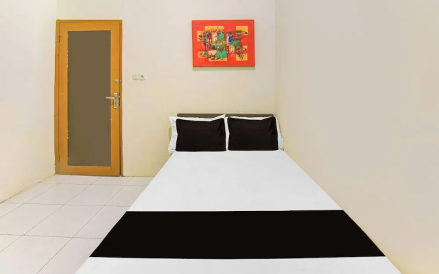 Hotel O Makassar near RS Grestelina formerly Wisma Makassar