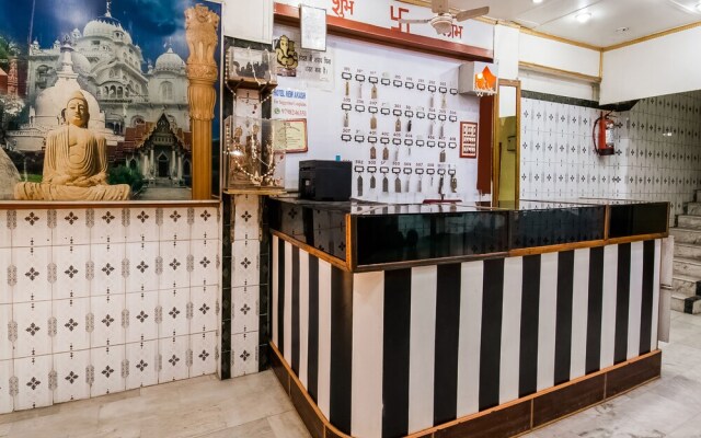 SPOT ON 8003 Hotel New Akash