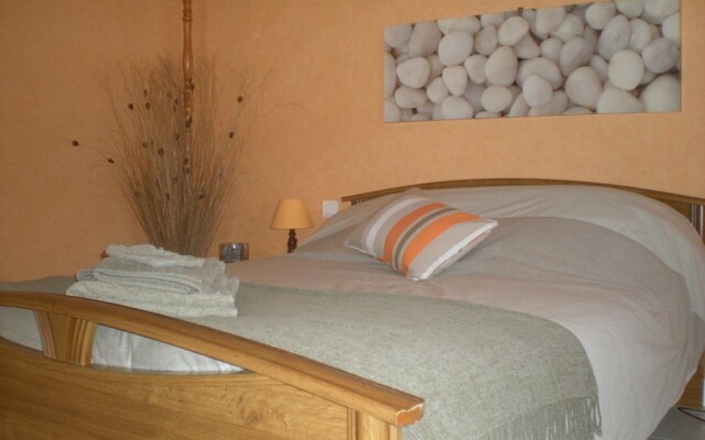 Cozy Holiday Home in Penmarch with Private Swimming Pool