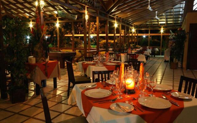 Manatus Hotel