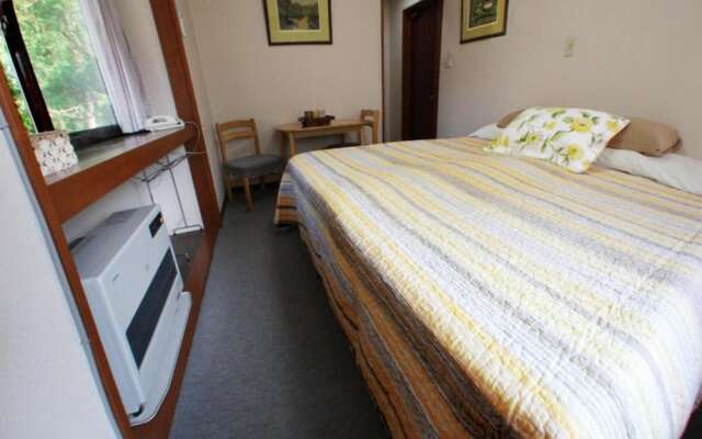 Gableview Forest Inn