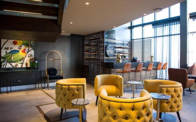 MGB Hotel at 2ten