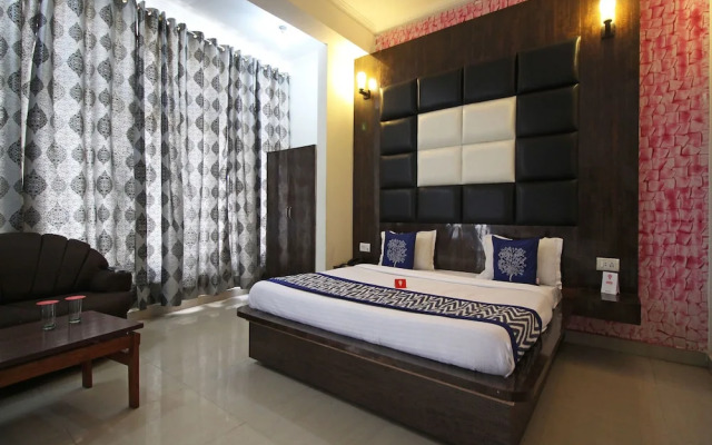 OYO 5855 Hotel Neelkanth