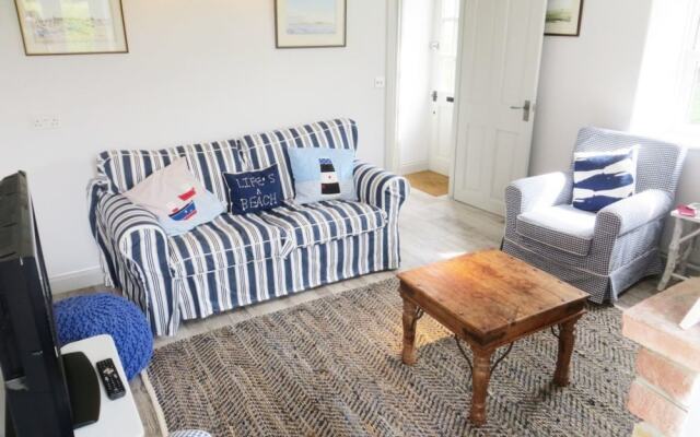 Island Houseunique Situation With Harbour Views