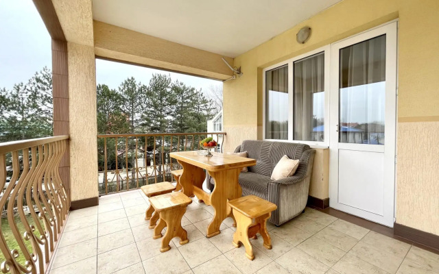 Nostalzhi Guest House