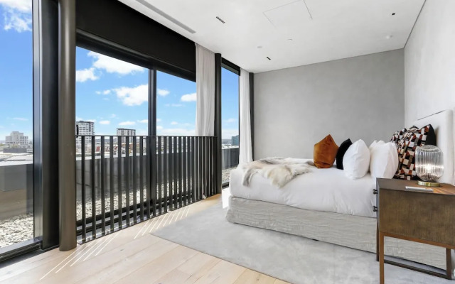 France Street Apartments by Urban Rest