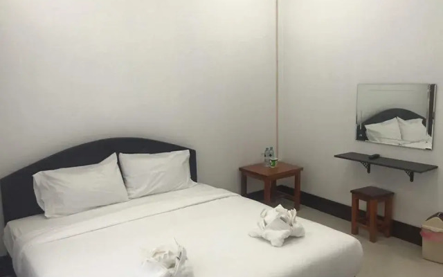 Champathong Vangvieng Hotel