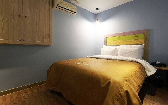 Yeongdeungpogucheong Station SL