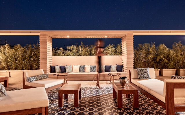 Antigon Urban Chic Hotel