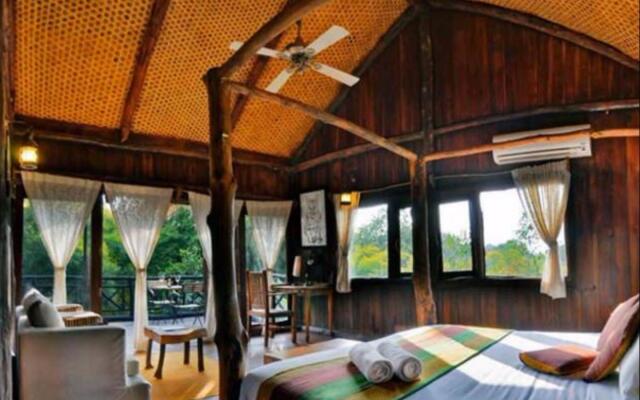 Pugdundee Safaris- Tree House Hideaway