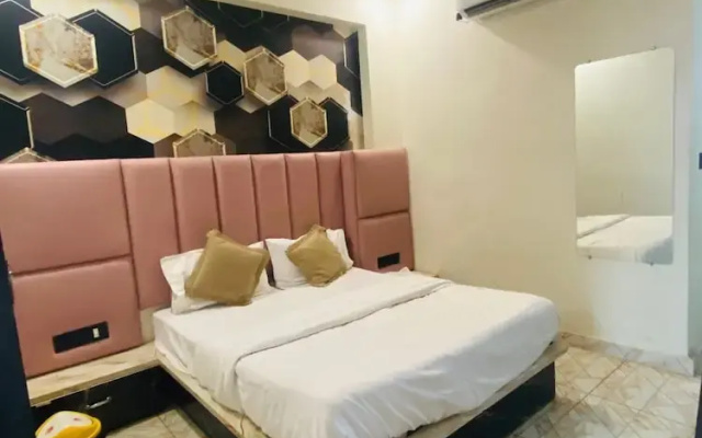 Hotel Rising Gest