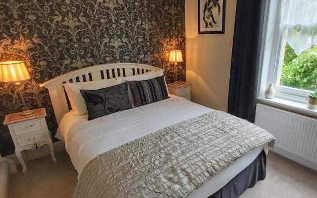 Clarence House Apartments