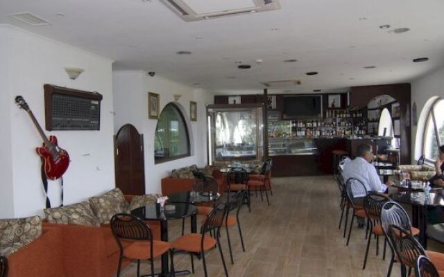 castello apartments