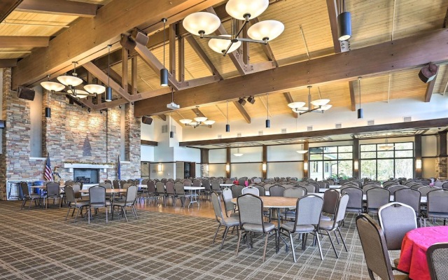 Arrowhead Lake Access: Cabin w/ Resort Amenities