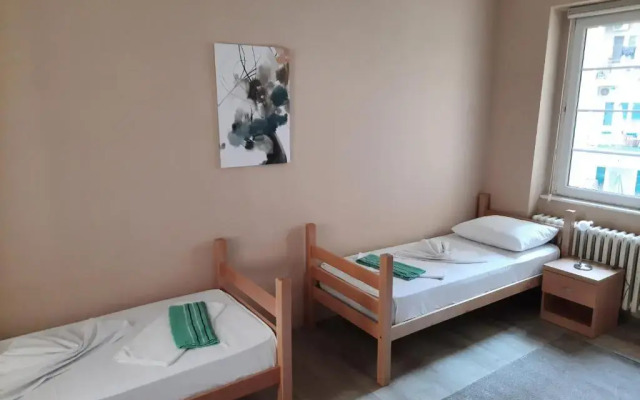 Petar Drapsin Hostel